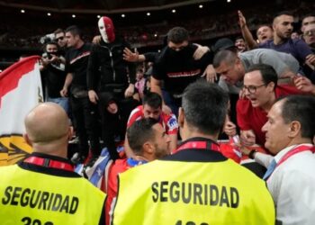 Identificado uno de los implicados en el lanzamiento de objetos en el derbi