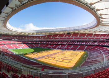 Aficionados del Atlético de Madrid proponen ir con mascarillas al derbi para insultar a Vinicius