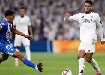 Bellingham sale a las calles de Madrid camuflado.