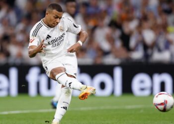 Rothen tacha a Mbappé de "lastre".