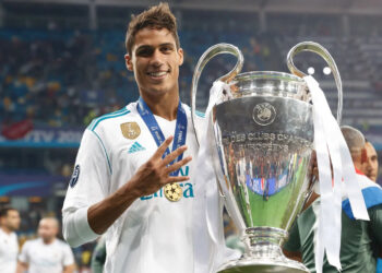 Varane cuelga las botas a sus 31 años: "No cambiaría nada"