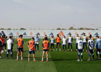 El Valencia medita solicitar el aplazamiento del partido ante el Real Madrid