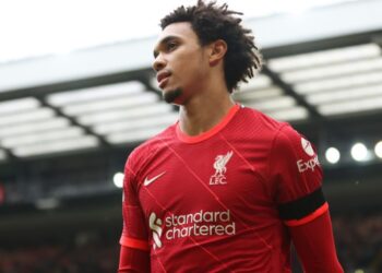 Desconcierto en la Premier con Alexander-Arnold.