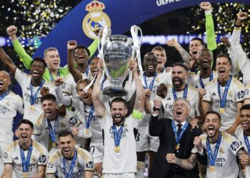 El Real Madrid y Ancelotti, premiados en una gala del Balón de Oro a la que no acudieron.