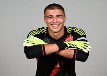 El portero Fran González recibe la llamada de Denia