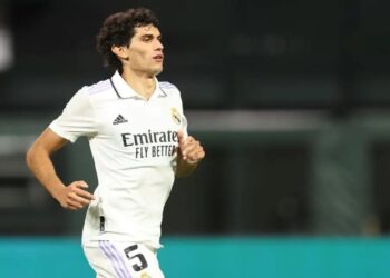 La polémica persigue a Jesús Vallejo