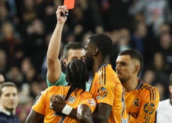 Preocupación por Vinicius: Podría perderse la Supercopa