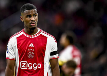 Jorrel Hato pierde enteros